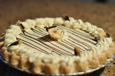 Banana cream pie in the dish