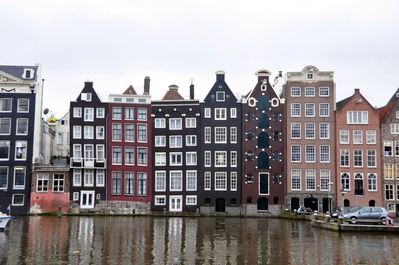 Awesome crooked houses