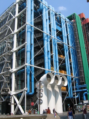 The outside of the Pompidou centre, a crazy inside-out building