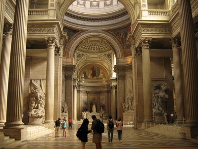 The main floor inside the Pantheon