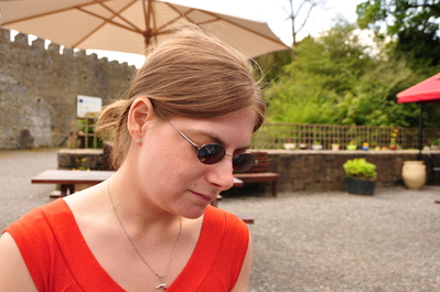 Kim at lunch in Birr castle courtyard