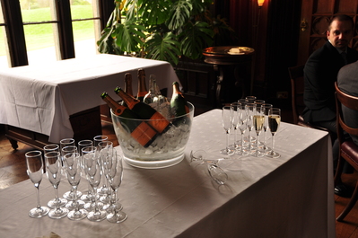 The champagne table
