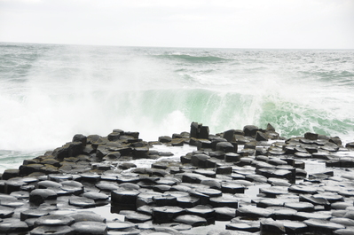 Wave at the Giant's Causeway