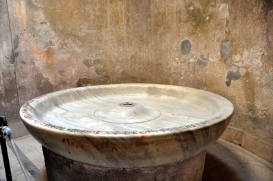 Marble fountain in the bathhouse