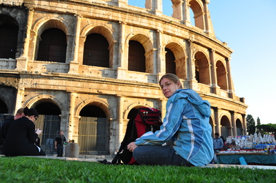 Kim in front of the Colosseum