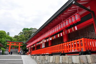 At Fushimi Inari-taisha