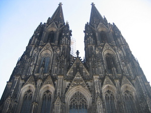 The front of the Dom...very tall