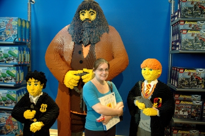 Kim with Lego versions of the Harry Potter characters in FAO Schwartz